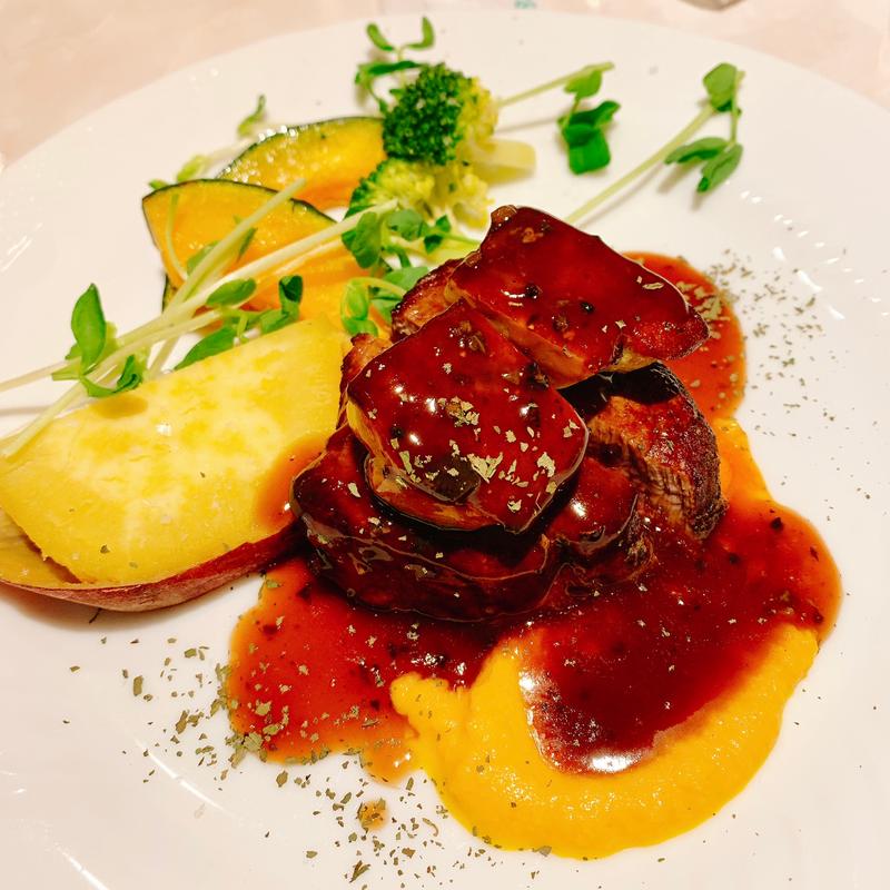 牛ヒレとフォアグラのロッシーニ(ワイン食堂 ヒノマル)