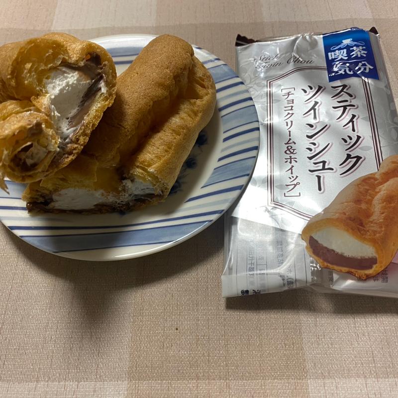 スティックツインシュー(チョコクリーム&ホイップ(ヨシヅヤ 津島本店)