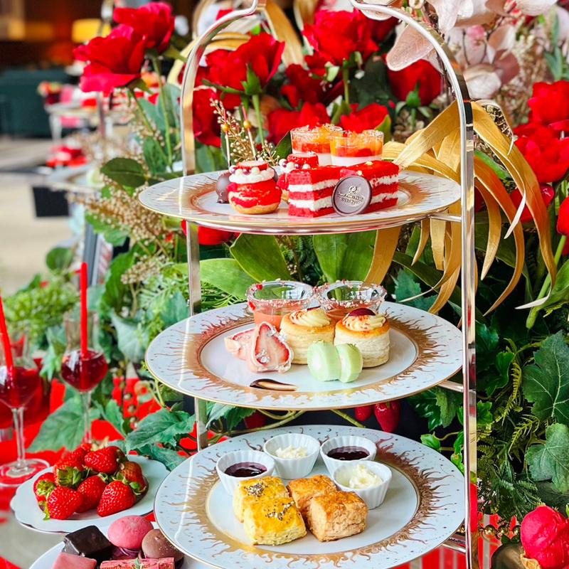 アフタヌーンティー＆ブッフェ「ザ・ストロベリー・セレブ」(ロビーラウンジ)