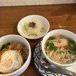 ハーフ&ハーフ(タイヌードル&ガパオライス)(にんにくやマナオ )