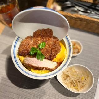 イベリコ豚カツ丼(イベリコ豚おんどる焼 裏渋屋)