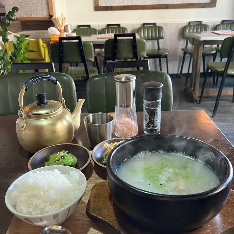 ソルロンタン(papa chicken 本店)