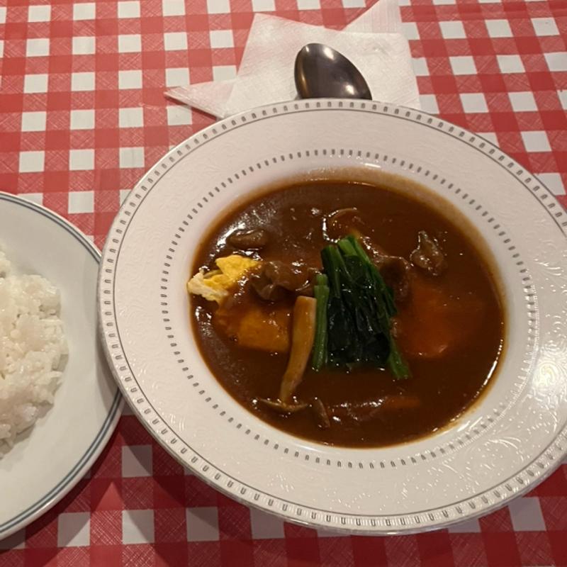 牛すじのオムレツ(スターシップ)