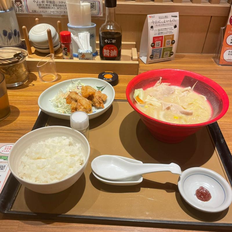 こく旨ちゃんぽんと唐揚げの定食(やよい軒 平塚店)