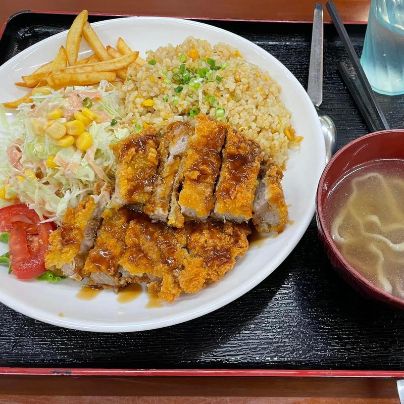とんかつチャーハン(ぎのわんゆいマルシェ)