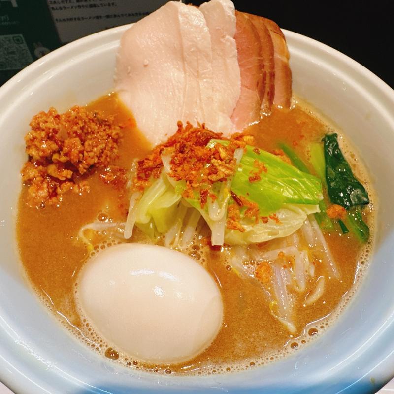 ズワイガニの味噌ラーメン特製(らーめん三極志)