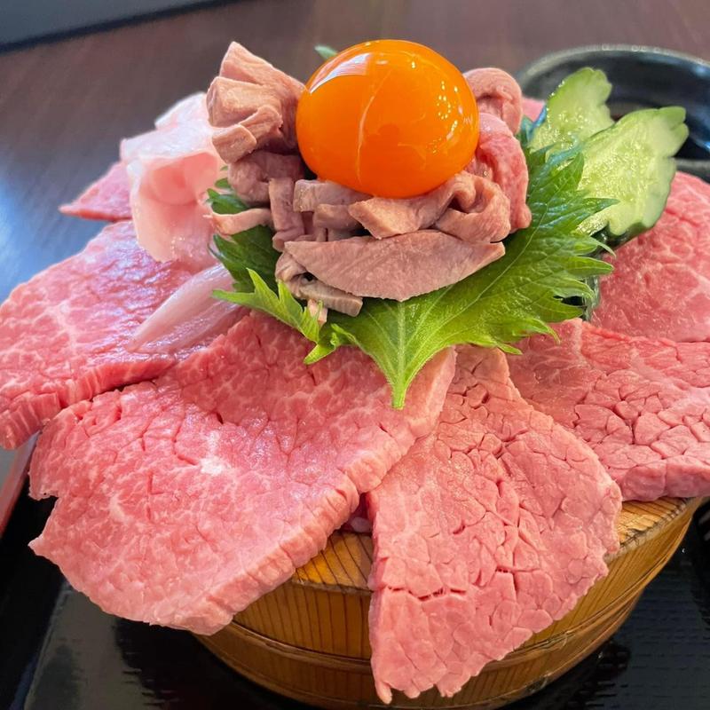 赤身タン刺ご飯(黒家本店)