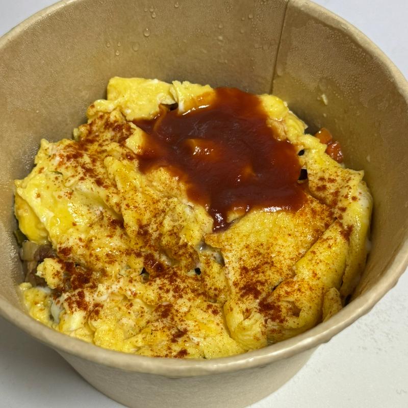 ふわふわ卵に包まれたオムライス弁当(YUKIYAMESHI)