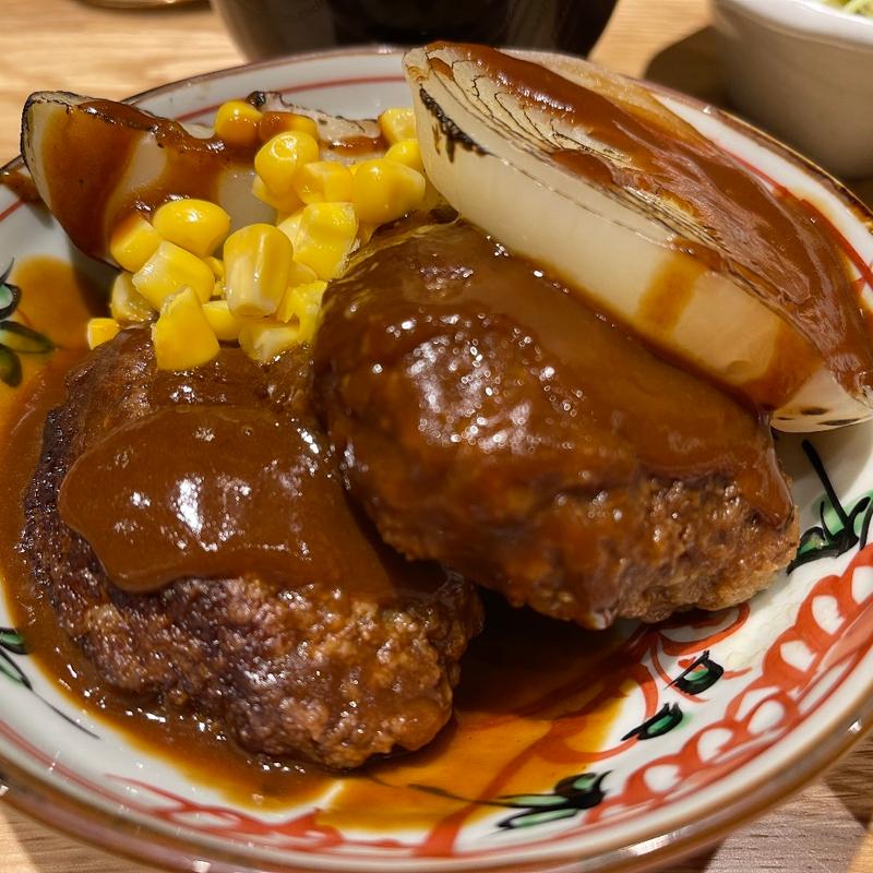 特製煮込みハンバーグ(サラダ付き)(ホルモン焼肉二九十八 （2918）)