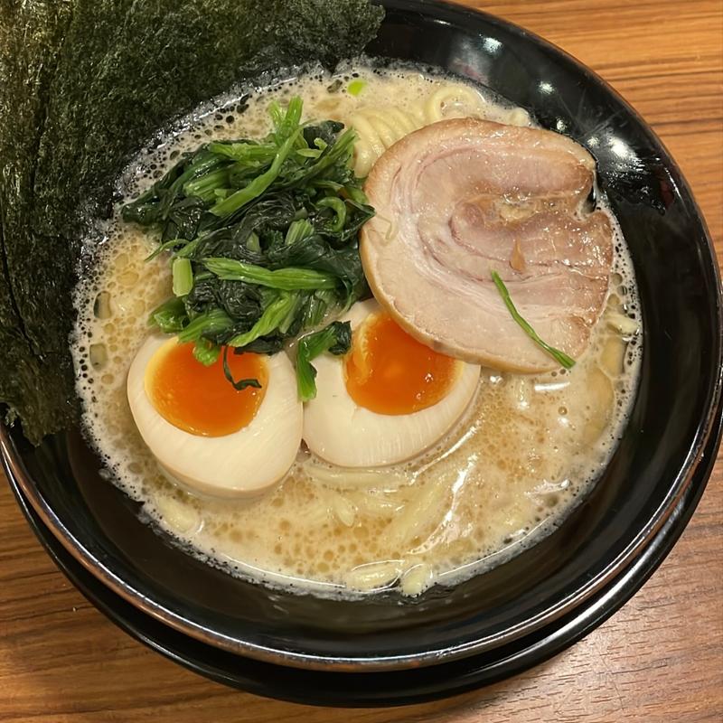 味玉ラーメン(横浜家系ラーメン壱角家 渋谷道玄坂店)