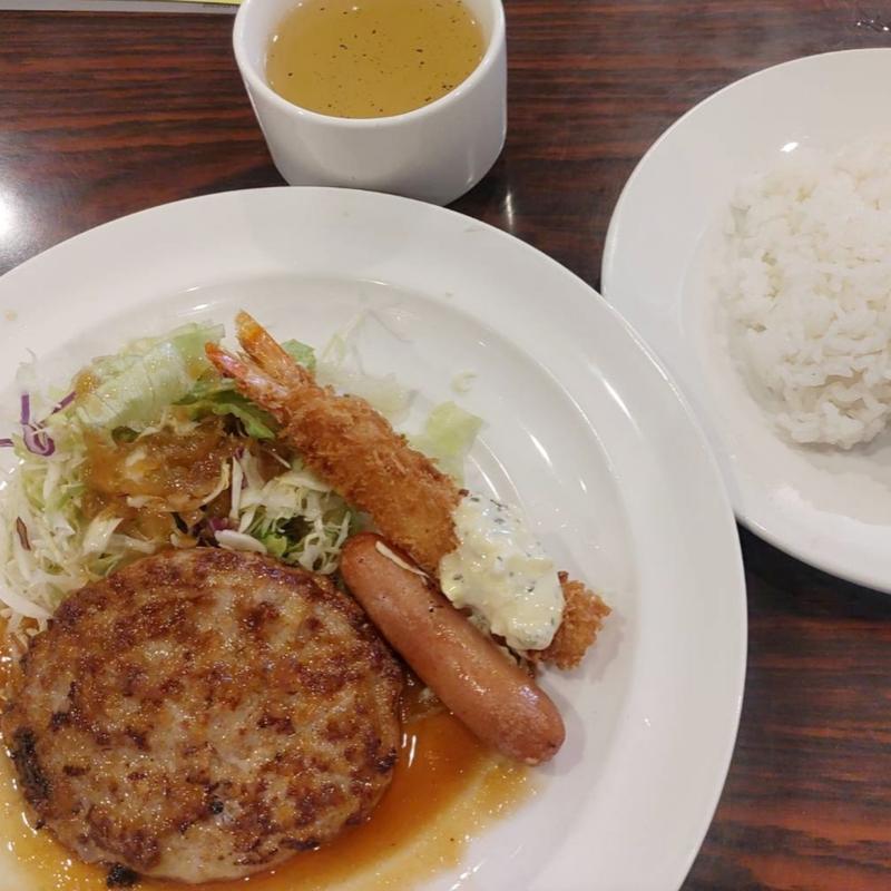 日替わりランチ(ハンバーグ醤油ソース＆海老フライ＆ソーセージ)(ガスト 鷲宮店)