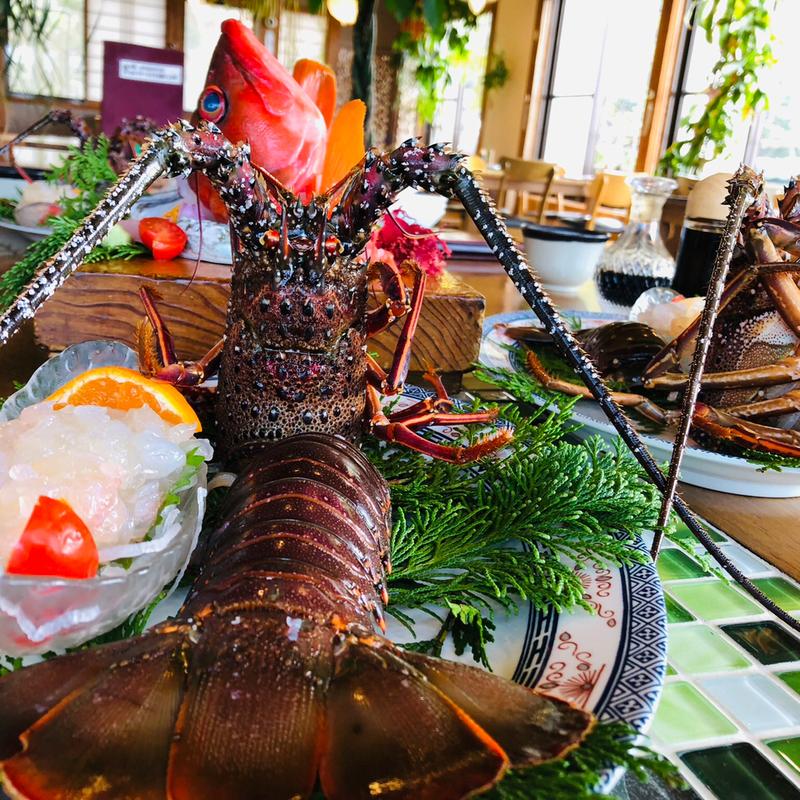 伊勢海老の姿造り_伊勢海老定食(ドライブイン潮騒 )