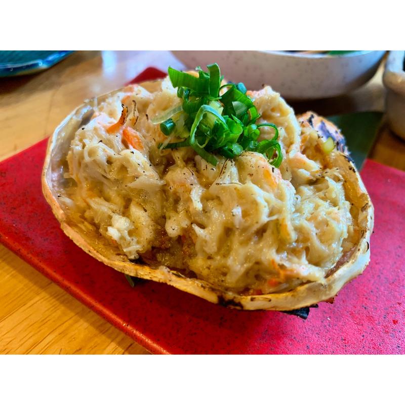 名物　カニ味噌甲羅焼き(魚屋)