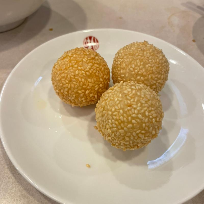 ゴマ団子(味仙本店)