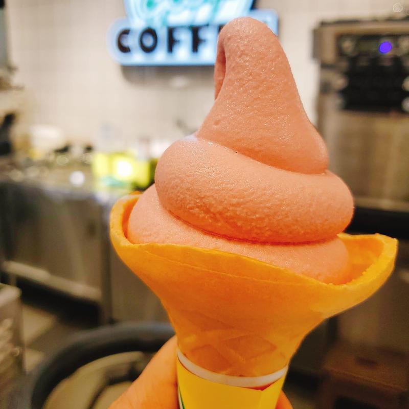 いちごのソフトクリーム(gooz コーヒー平塚PA店)