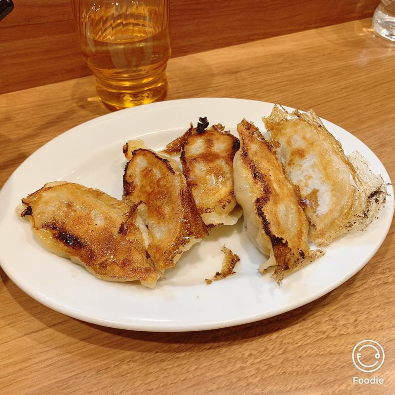 餃子ラーメンセット（デザート付き）(元祖ハルピン （皮も手作り本場の味、昭和57年創立、小龍包と餃子の専門店）)