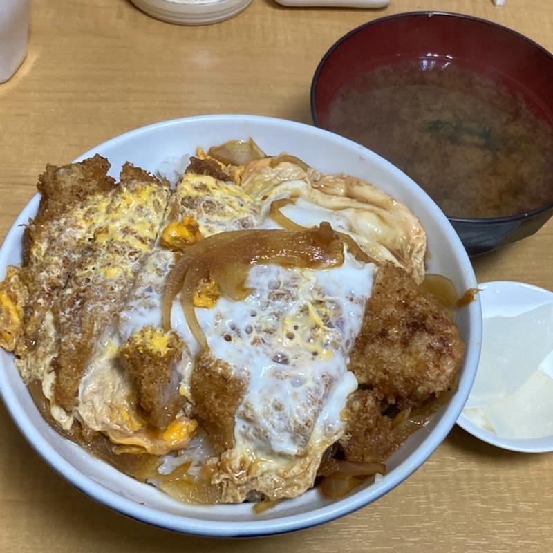 大かつ丼(三好弥)