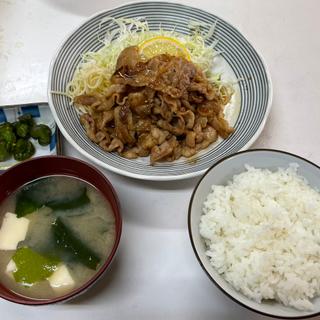 生姜焼き定食(日の出家食堂)