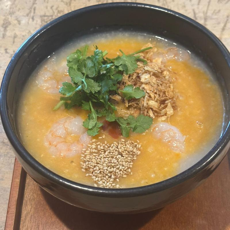 辛トムヤムクン粥(粥麺楽屋 喜々 （カユメンガクヤキキ）)