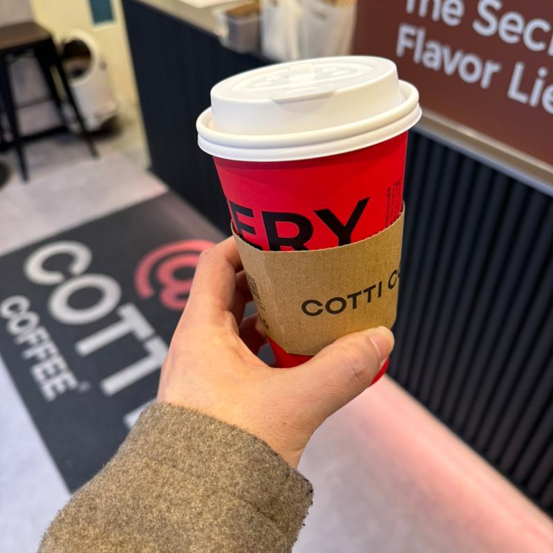 アメリカーノ深煎り香ばしい香り(COTTI COFFEE コッティコーヒー 渋谷新南口店)