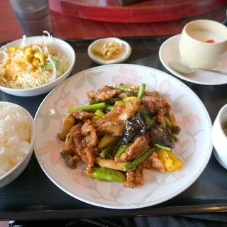 牛肉ブラックペッパー定食(中華料理 香香)