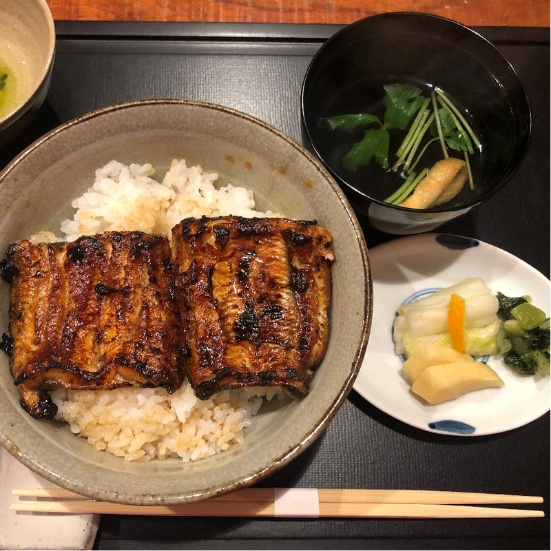 中入れ丼(左栄)