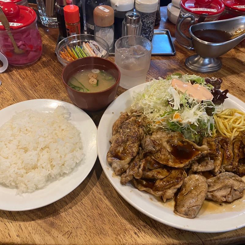 豚生姜焼きランチ(ステーキハウス キューブ)