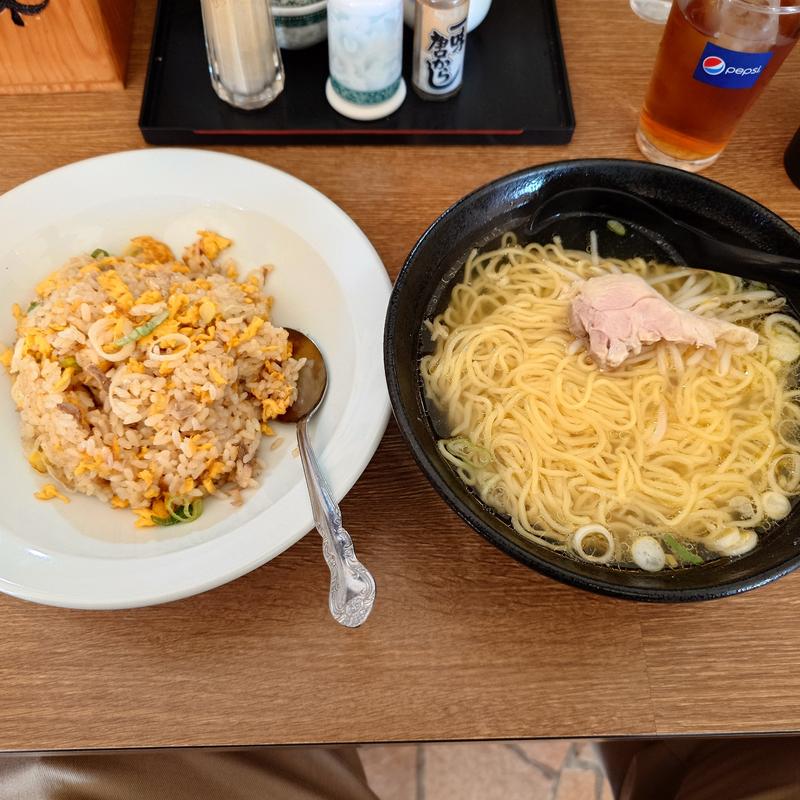 ボリューム麺飯セット(塩ラーメン大盛り＋チャーハン大盛り)(中国料理 来来 杁中店 （らいらい）)