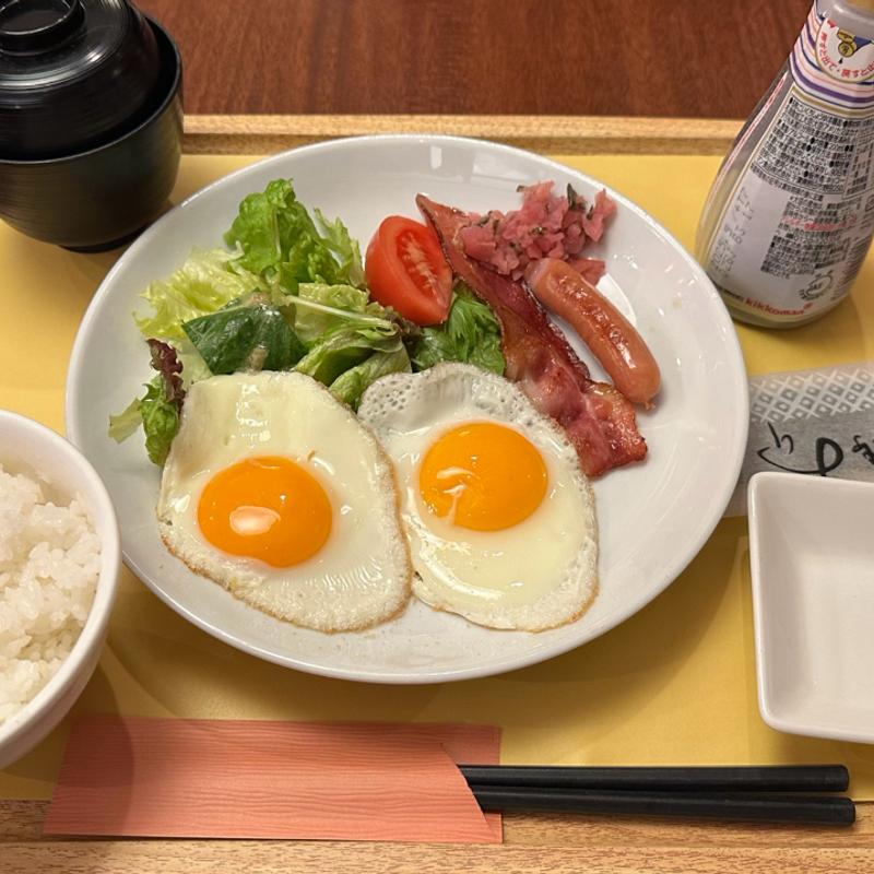 フライエッグ和定食(ロイヤルホスト神田神保町店)