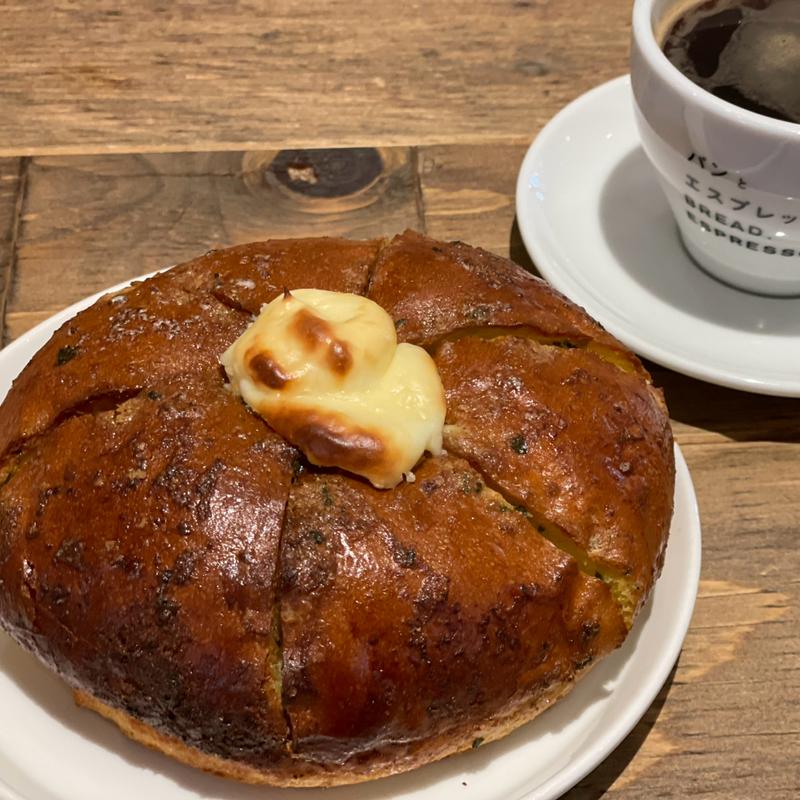 マヌルパン(パンとエスプレッソと花束を)