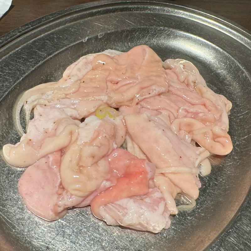 豚ホルモン(平和園 東銀座店)