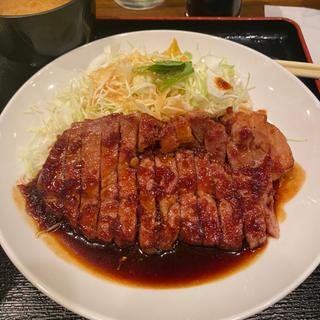 トンテキ定食(豚々亭 （【旧店名：牛亭】）)