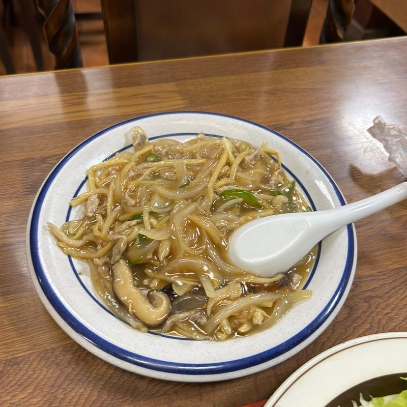 玉ねぎ肉炒め(鈴や食堂 )