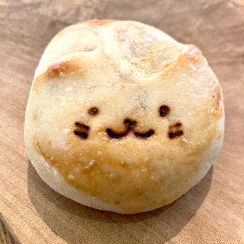 コッペにゃん(たい焼きなみへい)