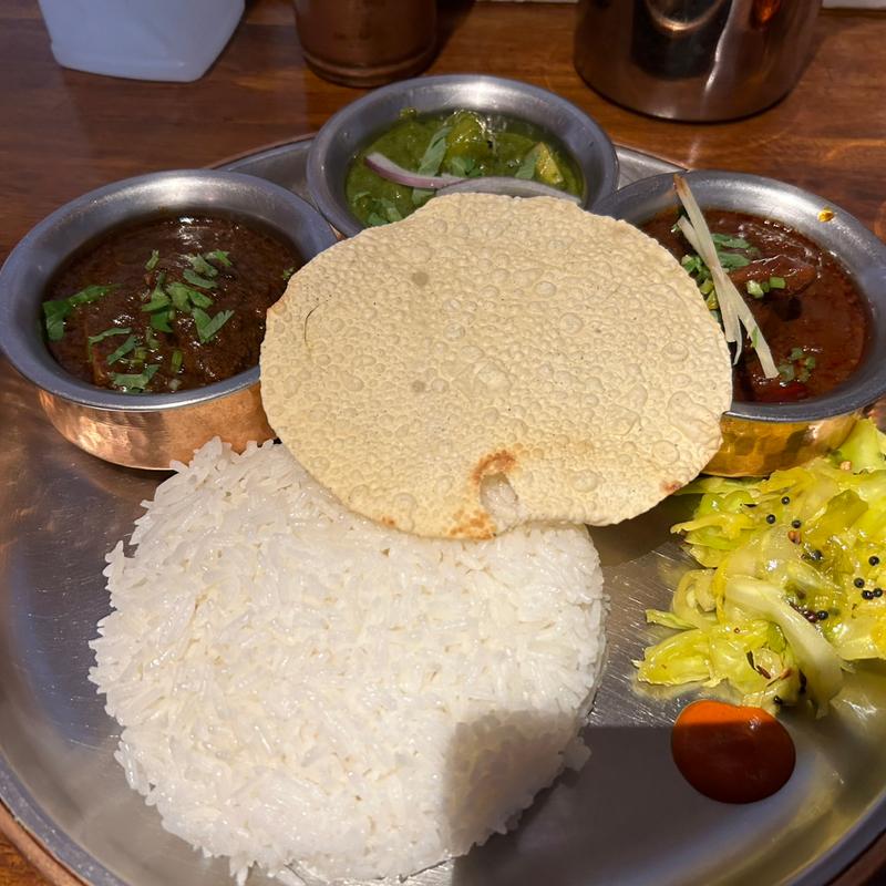 本日のカレー三種(シバカリー ワラ （shiva curry wara）)