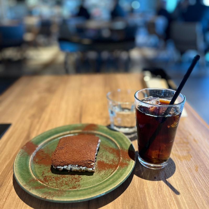 蔵王チーズティラミス+アイスコーヒー(パブリック ハウス 多賀城店 （PUBLIC HOUSE）)