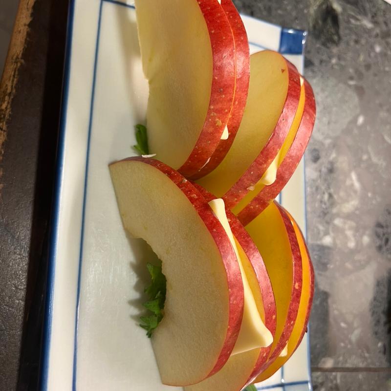 林檎チーズ(餃子の店 もも)