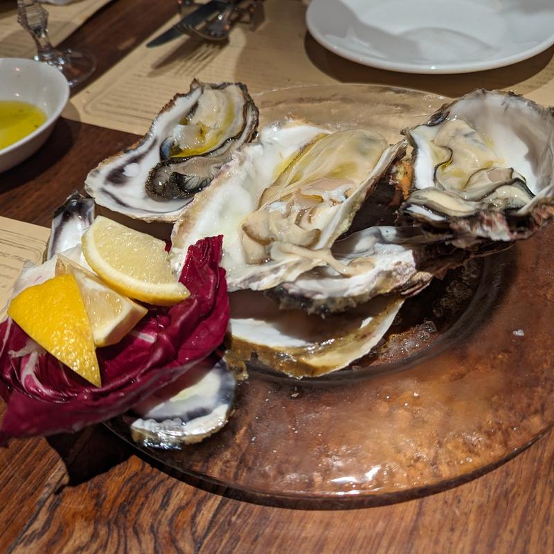 生牡蠣(デリツィオーゾ イタリア （DELIZIOSO ITALIA）)