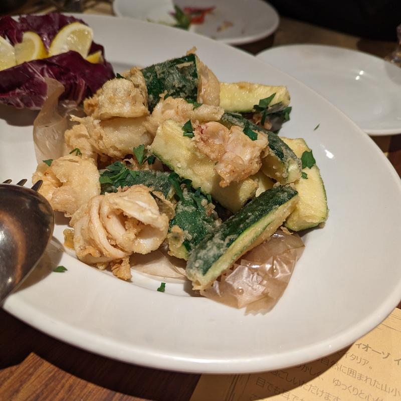 活ヤリイカとズッキーニのフリットえ(デリツィオーゾ イタリア （DELIZIOSO ITALIA）)