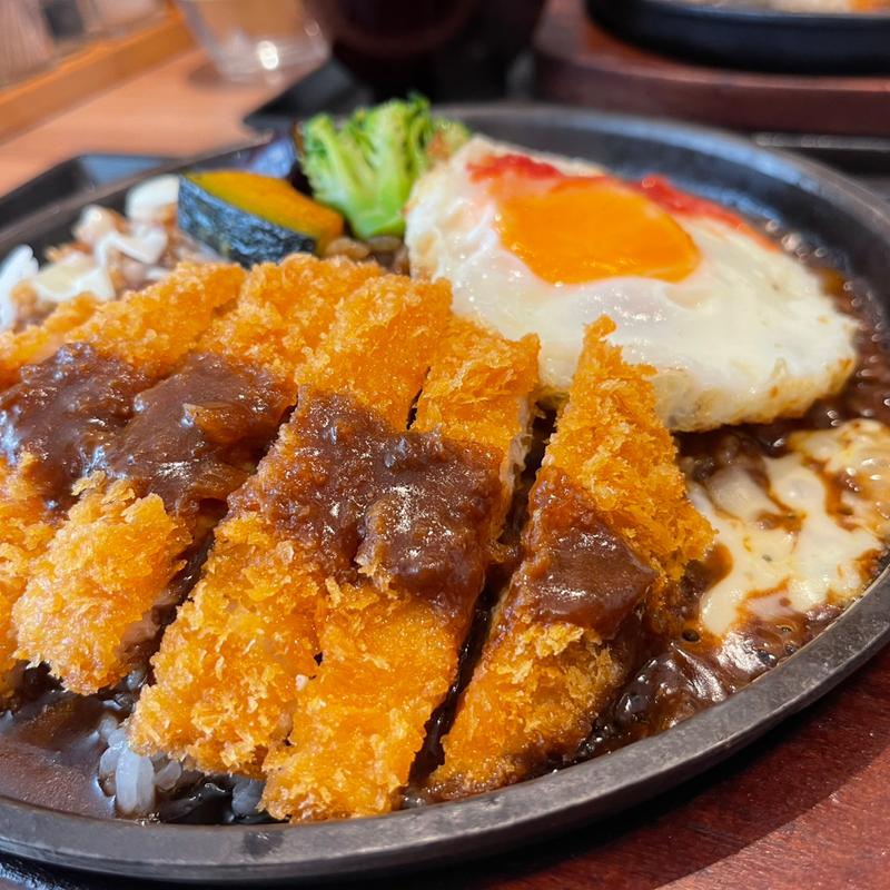 ブラックカツカレー(根本商店 )