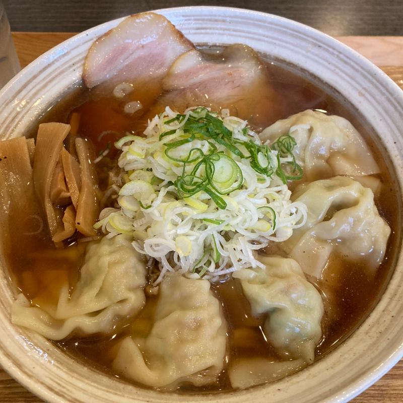 醤油ワンタン麺(ROOTS)