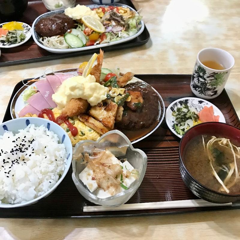 西之屋特製定食(西之家食堂 )