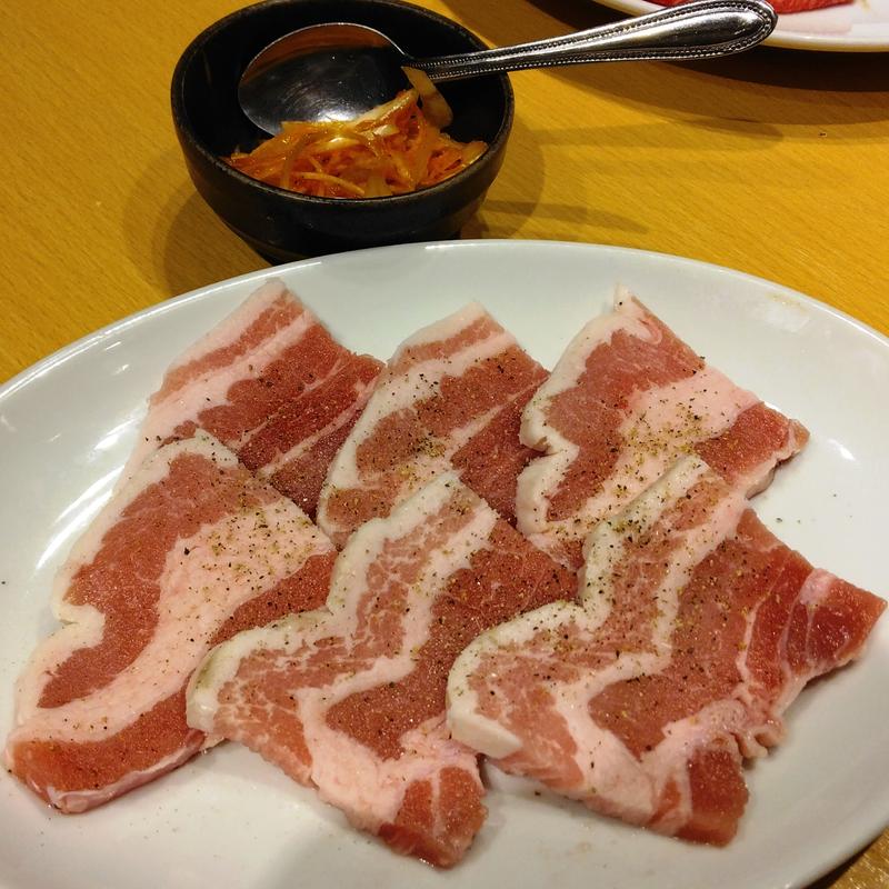 ゴマ塩辛味ネギの塩豚カルビ(うしこぞう　川崎店)