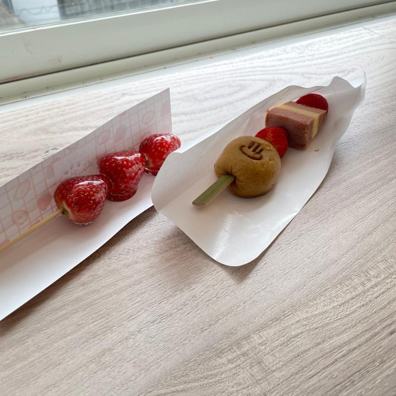 温泉まんじゅういちご串(いちご BON BON BERRY ATAMI HOUSE)