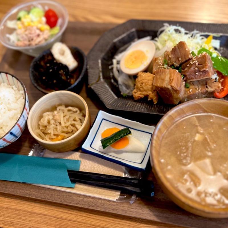 とろとろ豚の角煮定食(二葉ごはん)