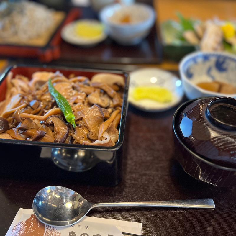 きのこ重(きのこ亭 （きのこてい）)