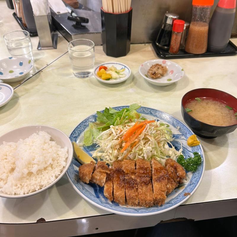 とんかつ定食(とんかつ あけぼの)