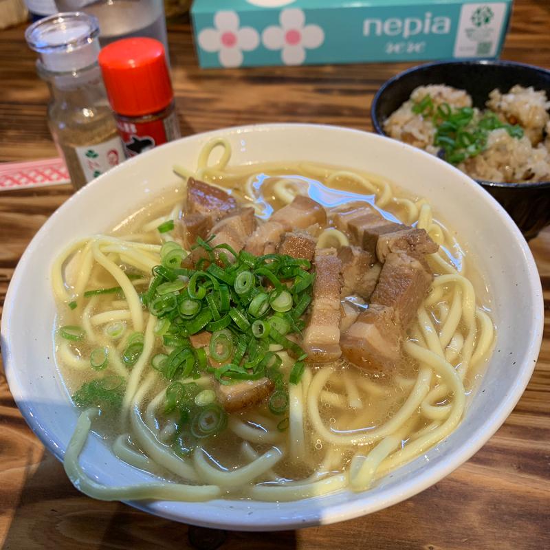 八重山そば(ツル商店)