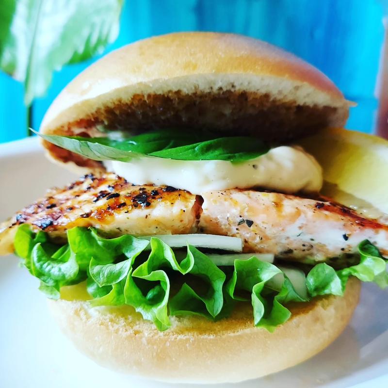 サーモングリル(toto BURGER)