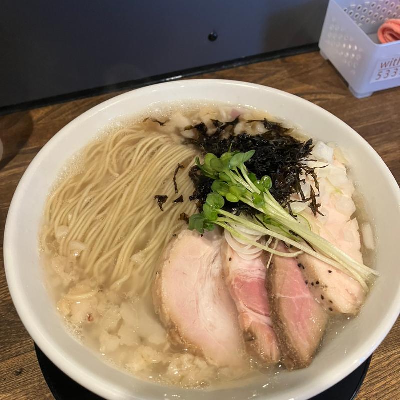 背脂淡麗煮干しラーメン(ニュースイケン)